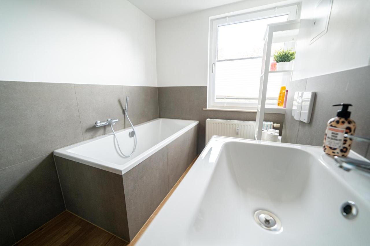 Fullhouse - - L8 - Balcony - Smarttv - Nespresso Appartement